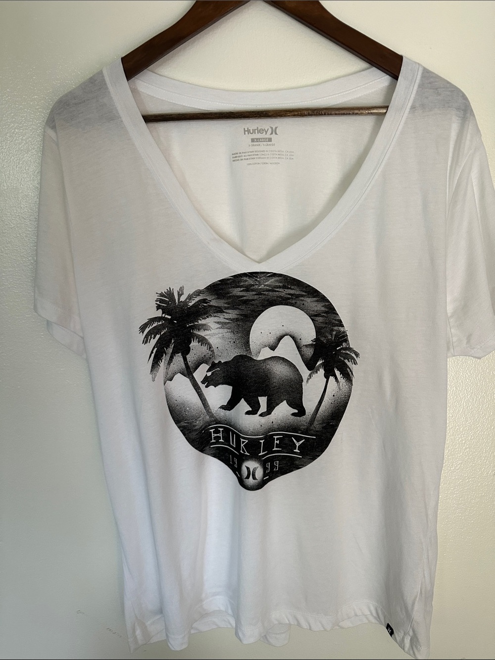 NWOT Hurley White V-Neck Graphic Tee with Black Bear Crest